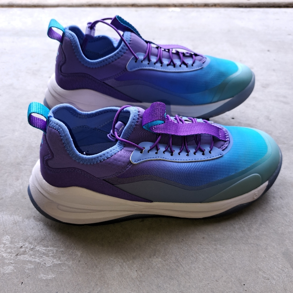 Clove Aeros Nursing Shoes Purple Blue Limited Edition W8